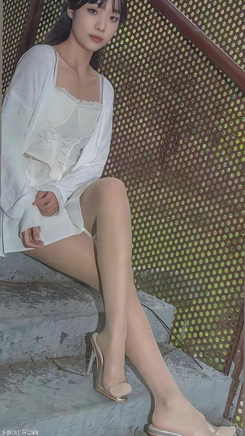 圆脸女星崛起背后：赵丽颖谭松韵引领新一代颜值风潮