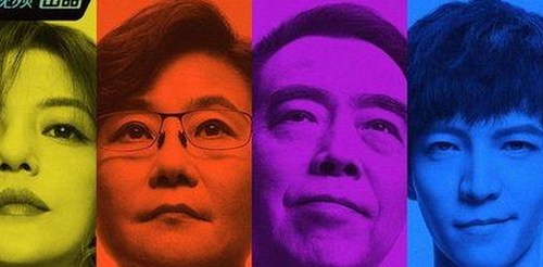 娱乐小八与蓝球宝贝：幽默吃瓜与多才多艺的鲜明对比