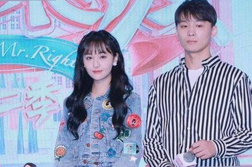 情人节甜蜜瞬间曝光，明星情侣真实互动引发热议